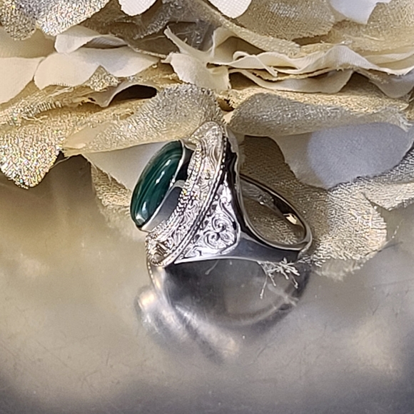 NWT African Malachite Ring Size 8 - Picture 6 of 12